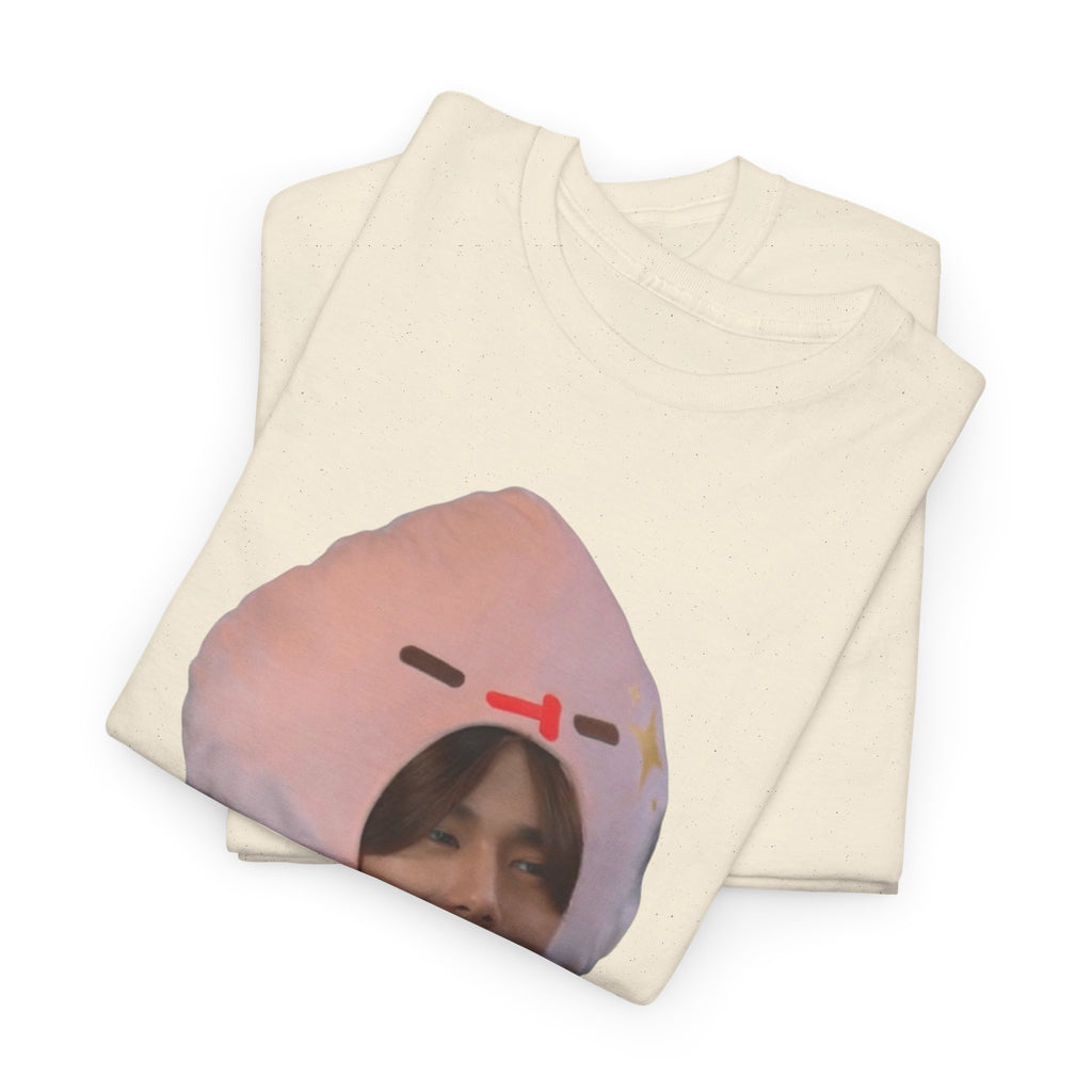 'Look Peach' Phuwin as Peach t-shirt in cream — PondPhuwin Me and Thee fan merch