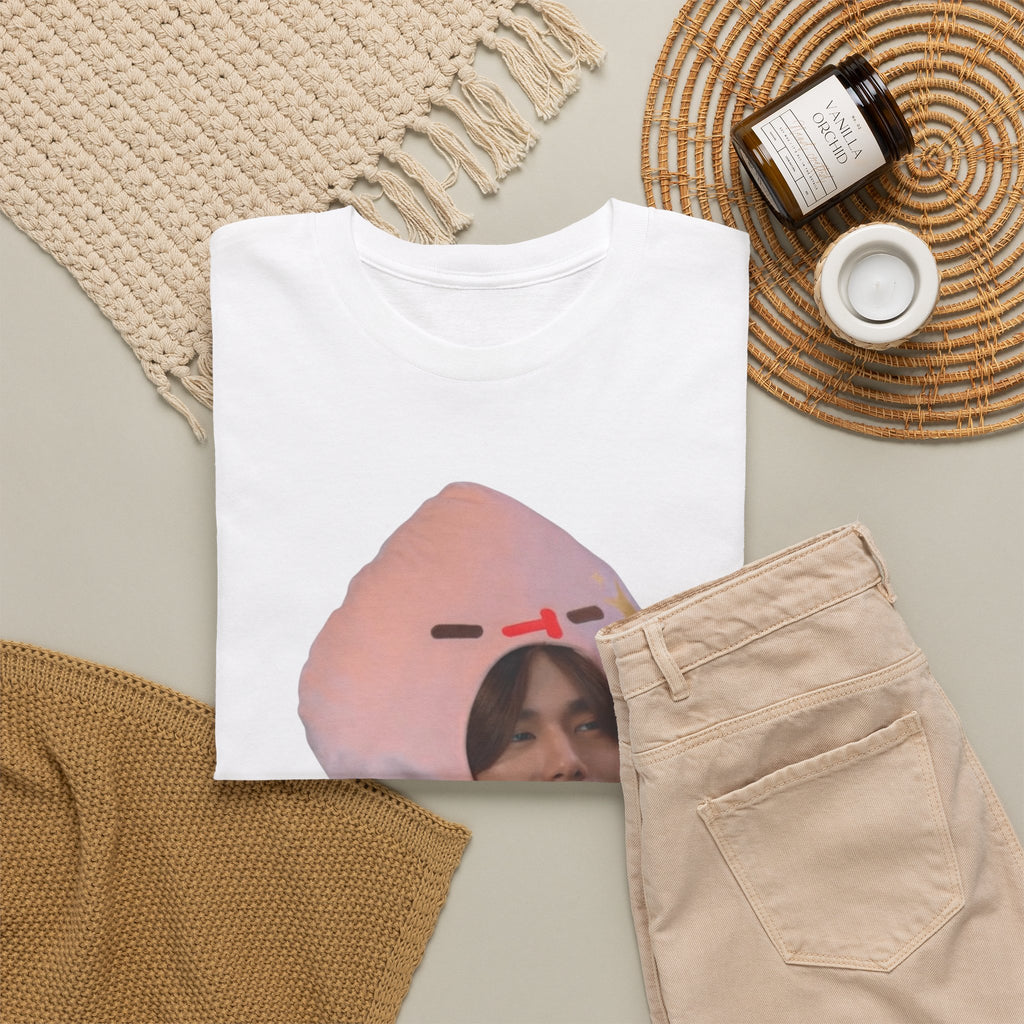 'Look Peach' Phuwin as Peach t-shirt in white — PondPhuwin Me and Thee fan merch