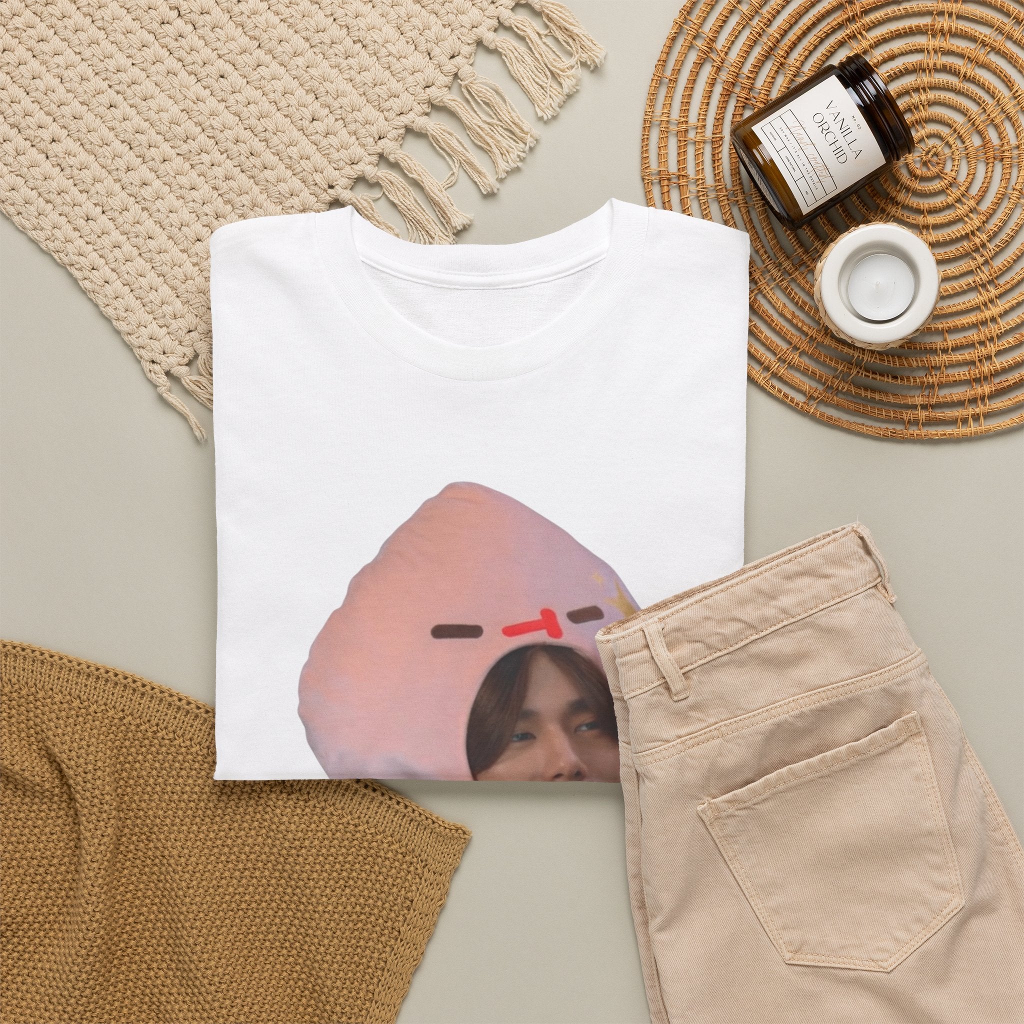 'Look Peach' Phuwin as Peach t-shirt in white — PondPhuwin Me and Thee fan merch